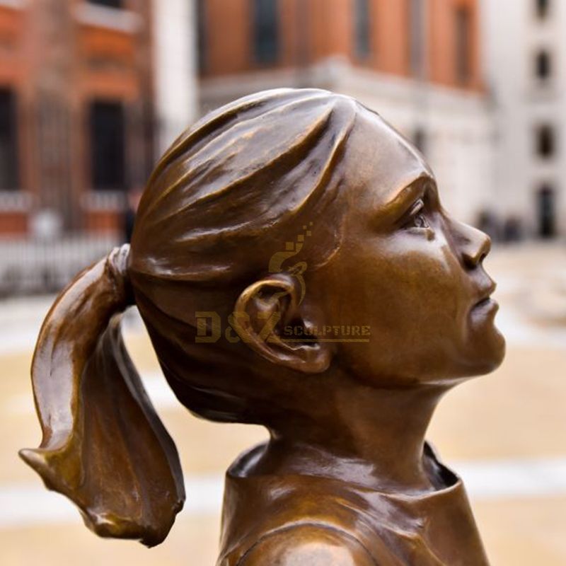 The wall street bull fearless girl statue replica