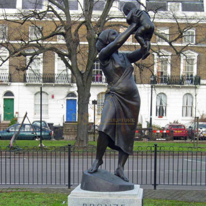 african woman statue 
