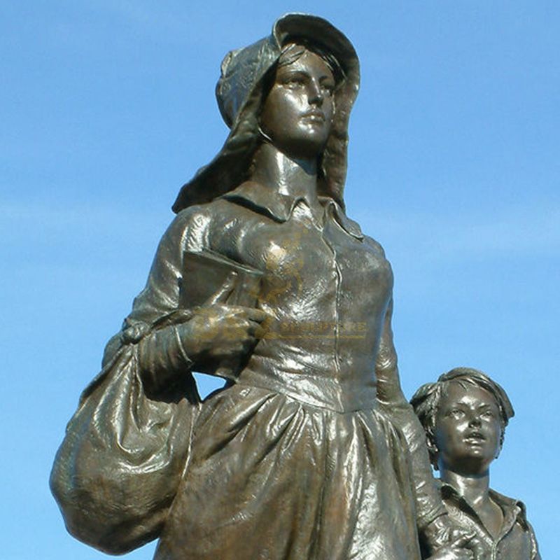 pioneer woman statue replica