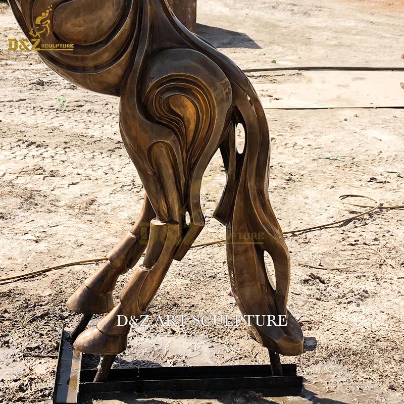 bronze horse sculpture