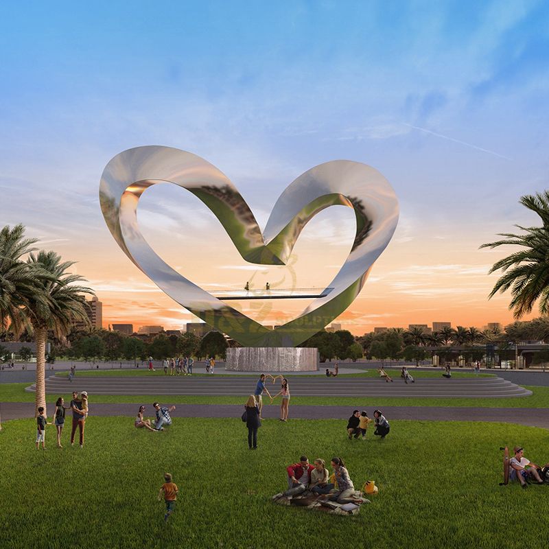 Large outdoor mainstream mirror heart sculpture
