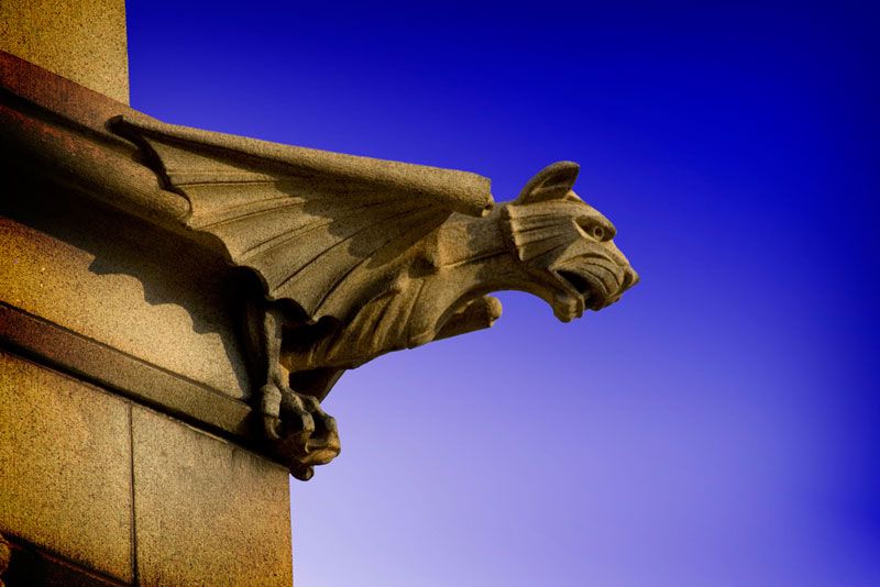 Roof gargoyle statues on buildings for sale