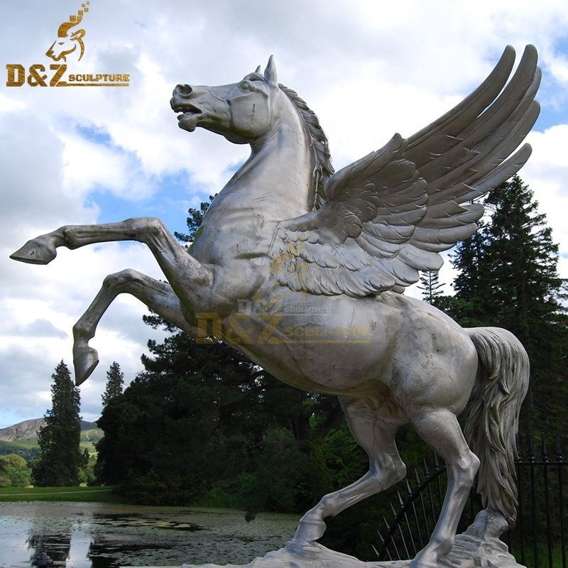 Brozne Pegasus garden statue for sale