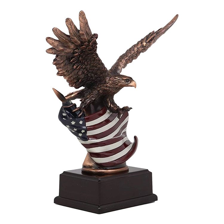 patriotic bald eagle