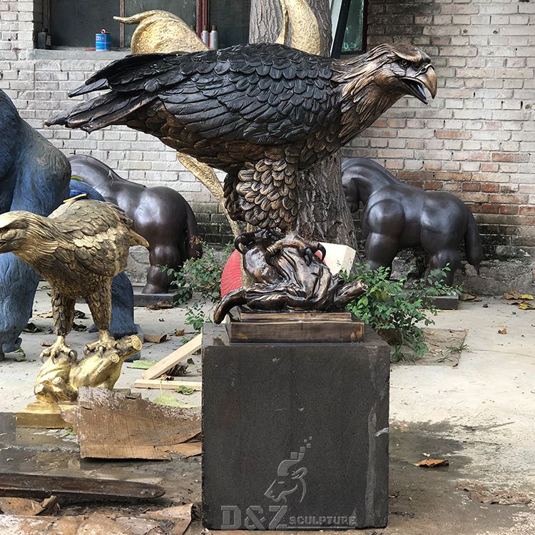 Outdoor large bronze eagle sculpture for sale