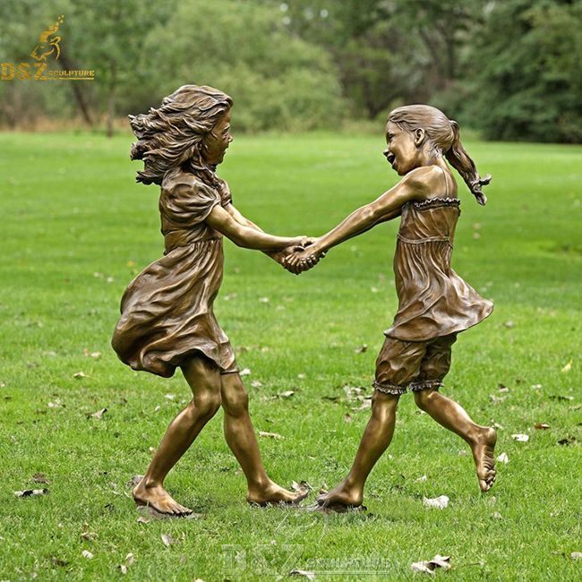 best friend garden statue of two girls