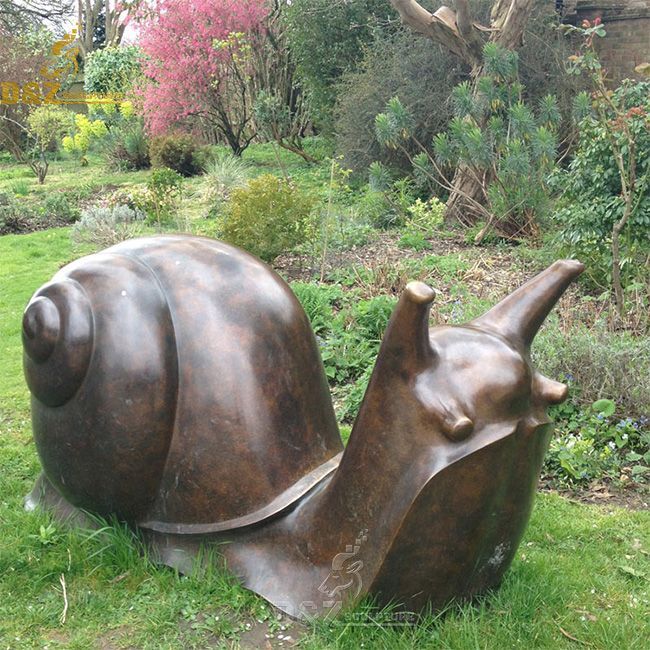 outdoor giant snail garden statue