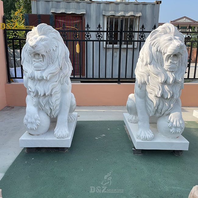 white lion statue