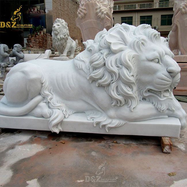 white lion statue