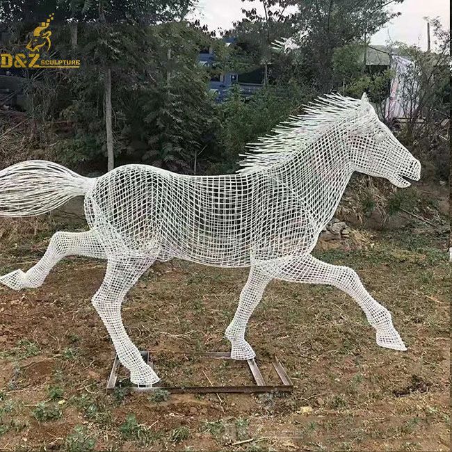 life size horse sculpture