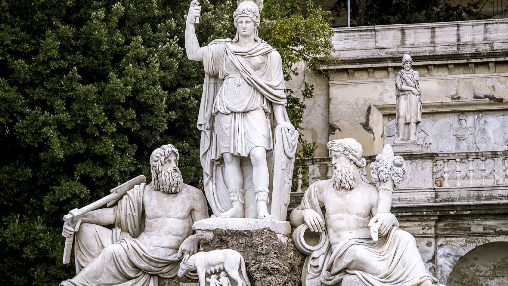 What are the commonly used materials for sculpture?