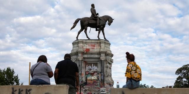 What happened to the demolished statues in the world?