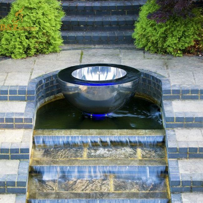 Stainless steel garden chalice water bowl features