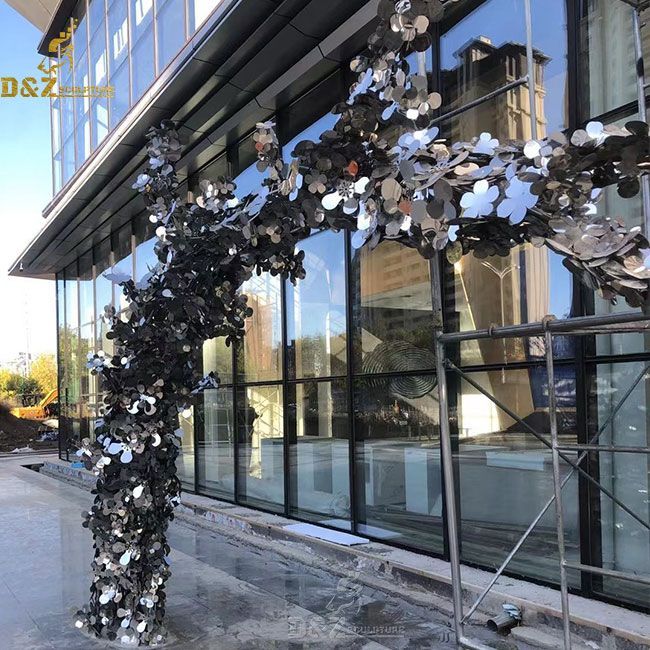 Outdoor big arch metal flower vines sculpture