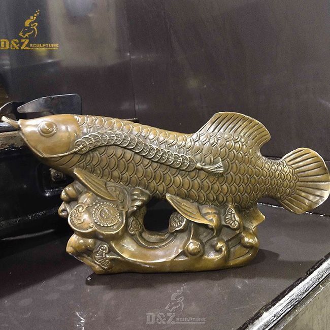 Lucky Arowana fish statue feng shui