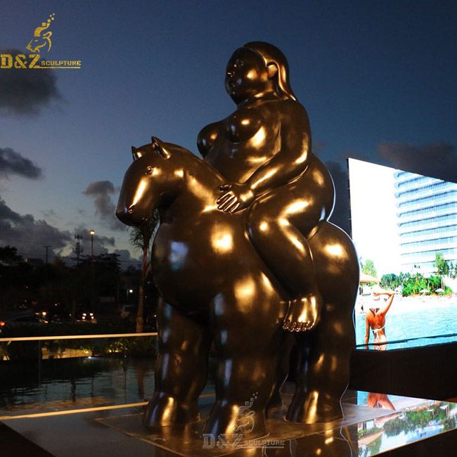 lady on a horse statue by Fernando Botero 