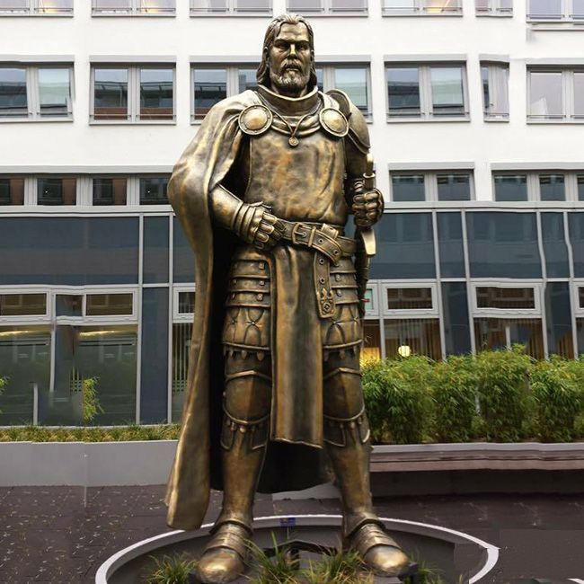 Large outdoor bronze statue of the paladin
