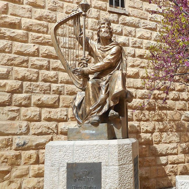 King David playing the harp statue in Jerusalem