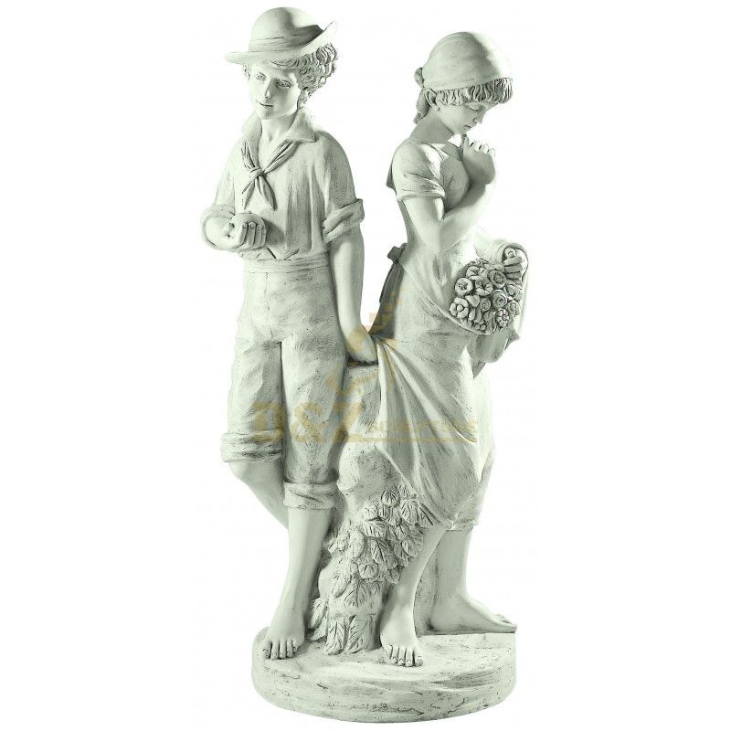 Shy boy and girl first love statue for garden