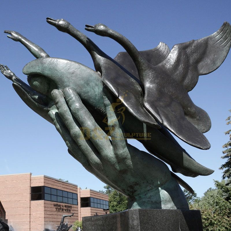 large flying group the wild goose statues on hand Manufacturer