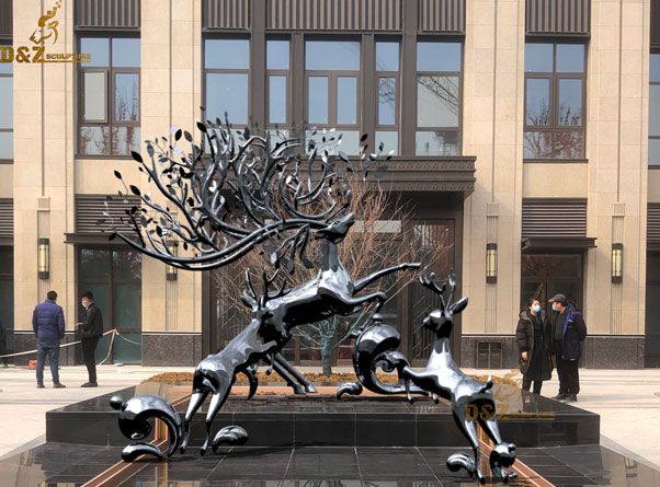 Custom made Large metal outdoor deer sculptures for garden