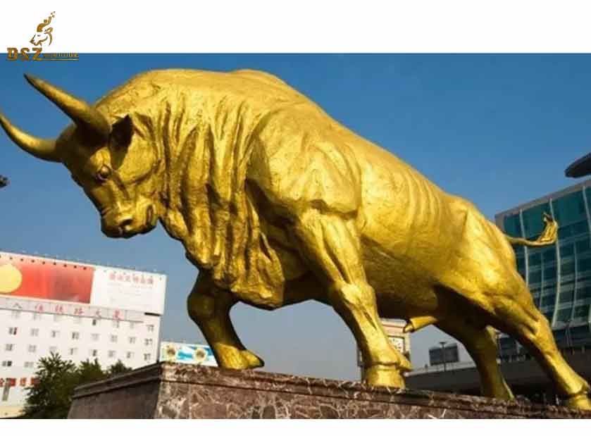 How many kinds of famous bull statues around the world?