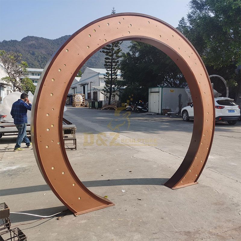 outdoor water fountain