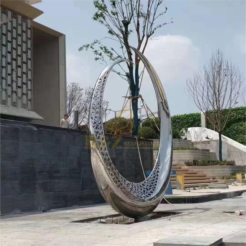 large stainless steel sculpture