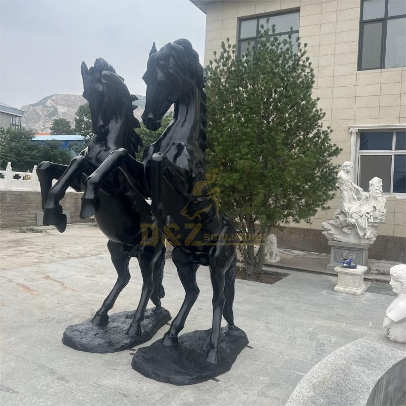 bronze horse statue