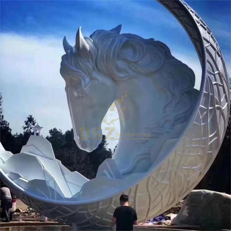 Outdoor water fountain metal sculpture: crescent horse head, a combination of art and nature DZ-120