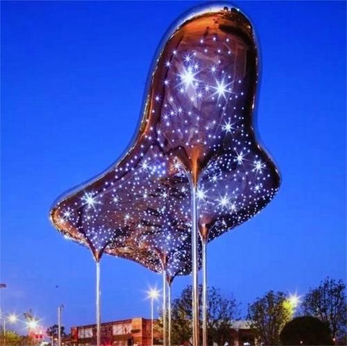 large outdoor city star tree sculpture