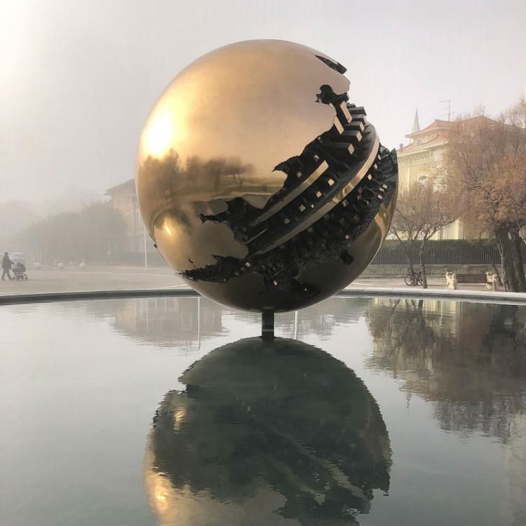 Abstract metal ball sculpture large outdoor waterscape sculpture DZ-197