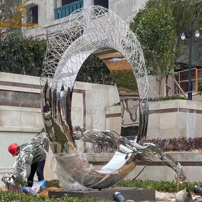 Metal Art Fish Sculpture Hollow Circle Sculpture Garden Landscape Decoration DZ-201