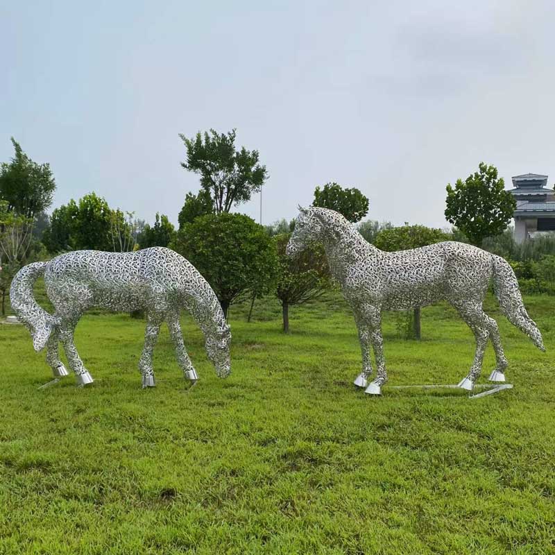 Metal hollow horse sculptures outdoor square park light animal art sculpture DZ-240