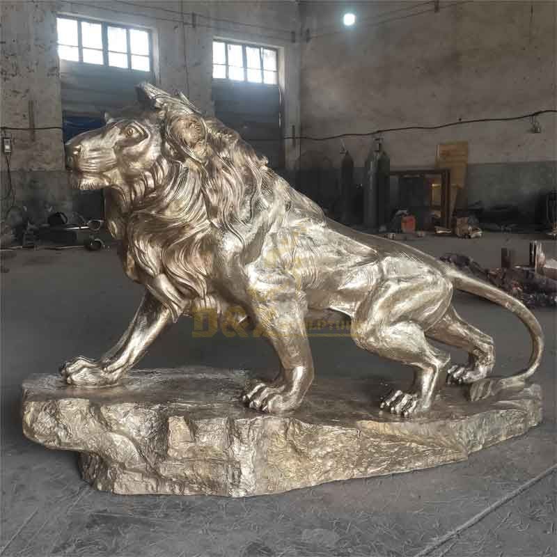 Customized large bronze lion statue, bronze lion sculpture cast in copper