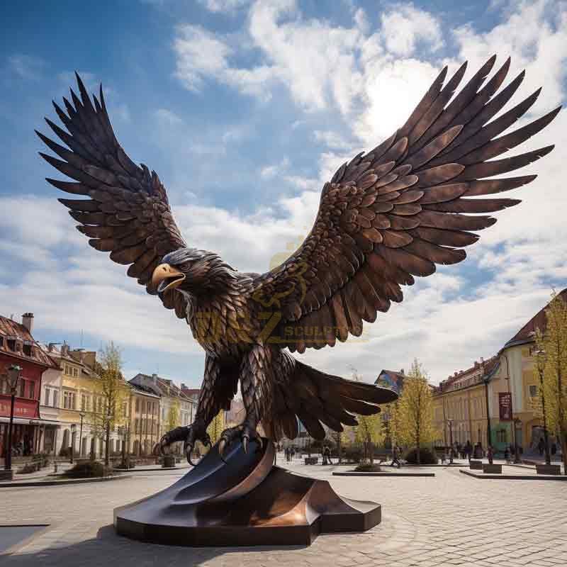 Giant bronze eagle sculptures for sale, square garden sculpture DZ-373