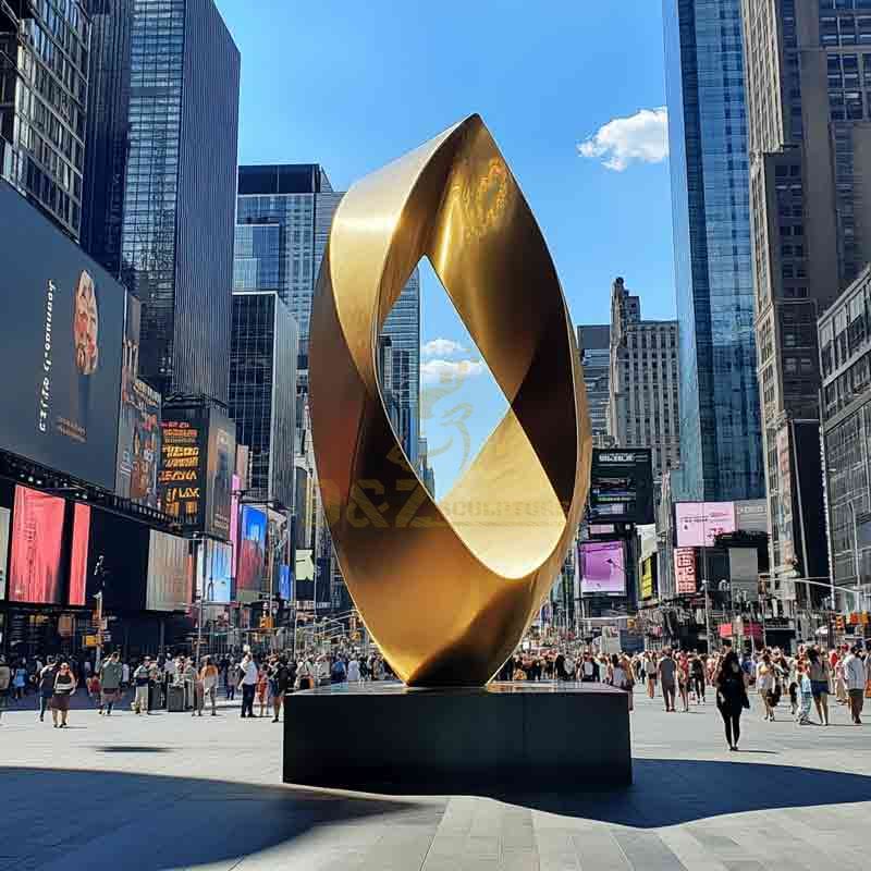 city landmark sculpture