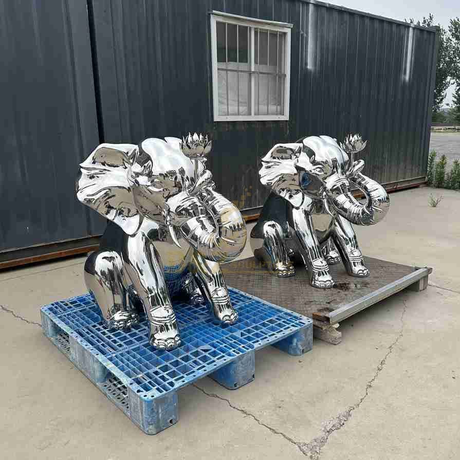 elephant sculpture