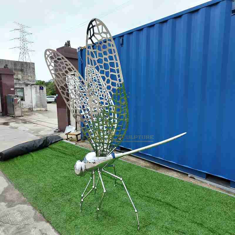 dragonfly sculpture