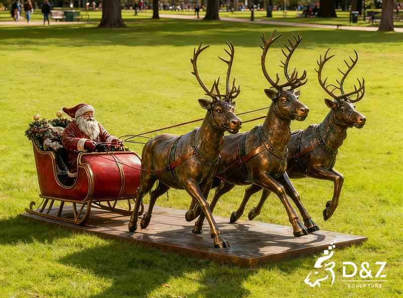 15 Unique Large Christmas Sculptures for Festive Decor