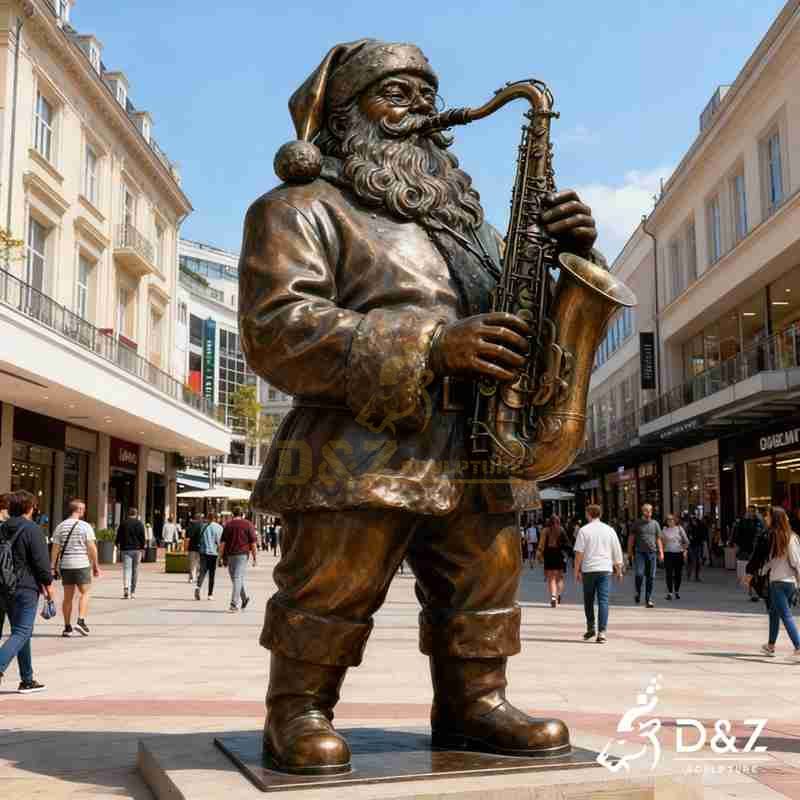 santa claus statue