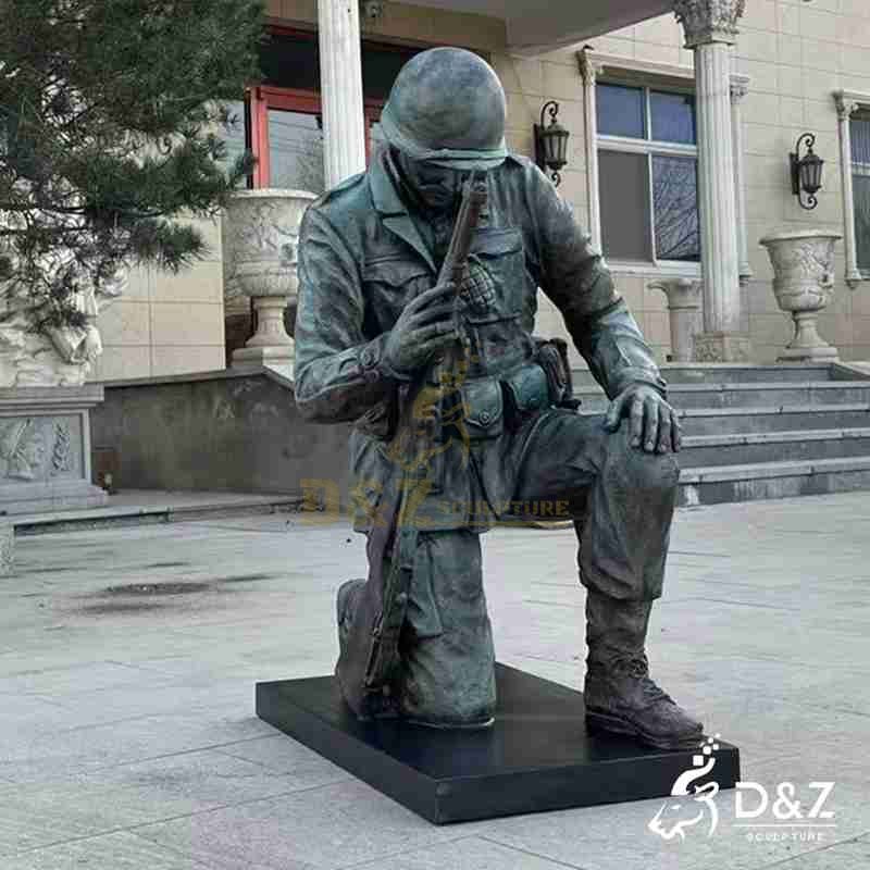 bronze kneeling soldier memorial statue