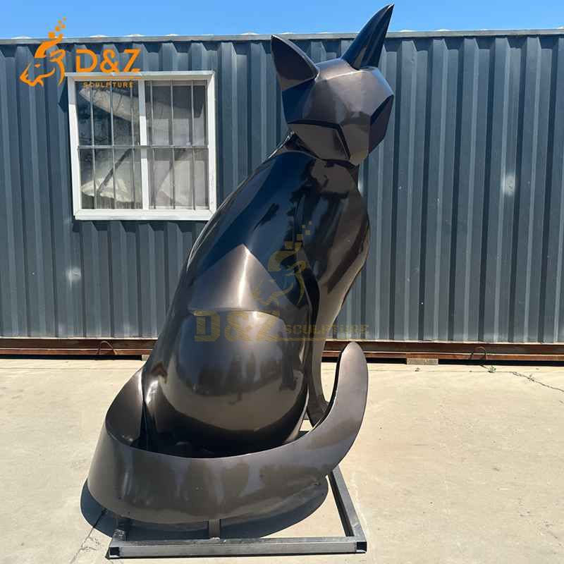 metal cat sculpture