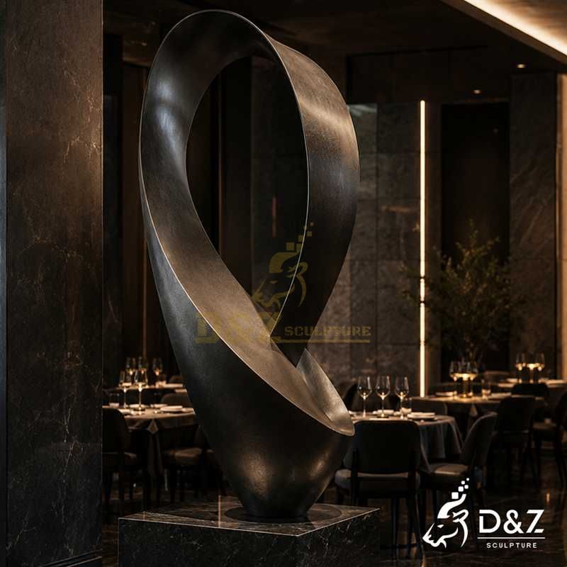 minimalist art sculpture