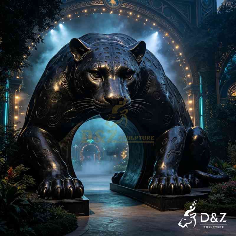 black leopard statue4