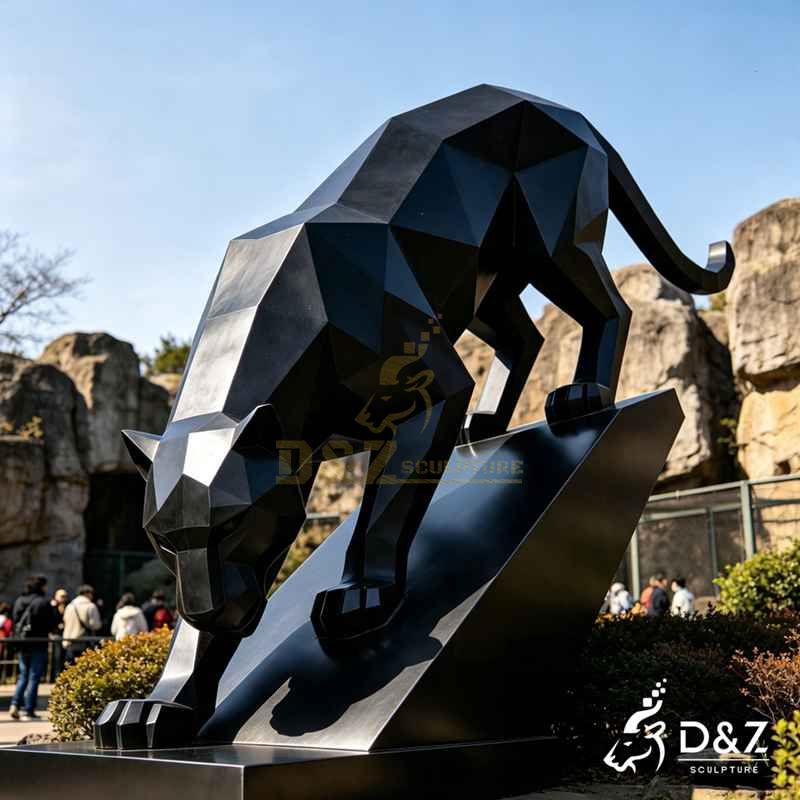 black leopard sculpture2