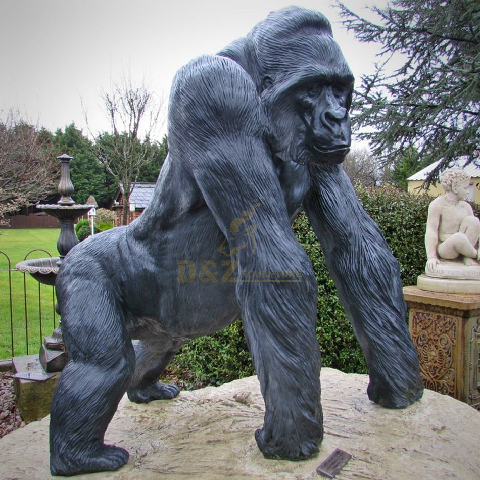 Bronze Life Size Gorilla Statues Sitting on the floor