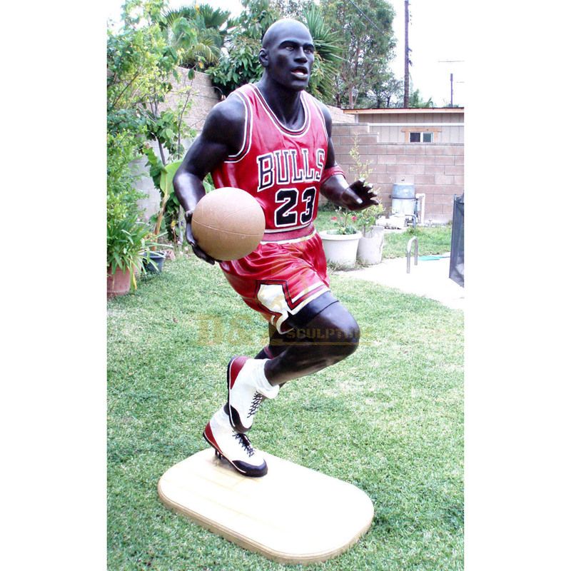 Famous metal bronze basketball player statue for sale