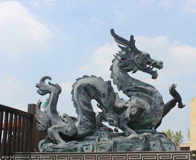 Outdoor Chinese dragon garden statue