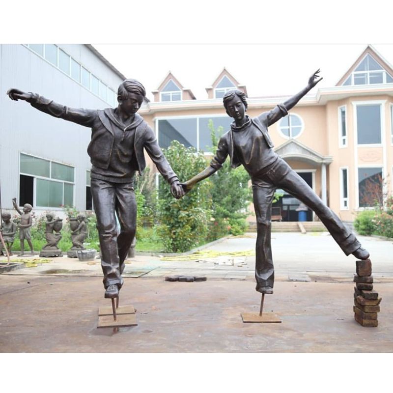 Famous Figure Mr. Bean Sculpture Outdoor Decorations Are On Sale